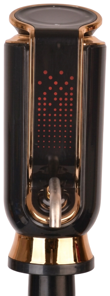 VINNOX fitted to the neck of a wine bottle